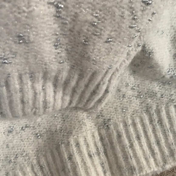 ANNE KLEIN SWEATER white with silver thread - Picture 7 of 11